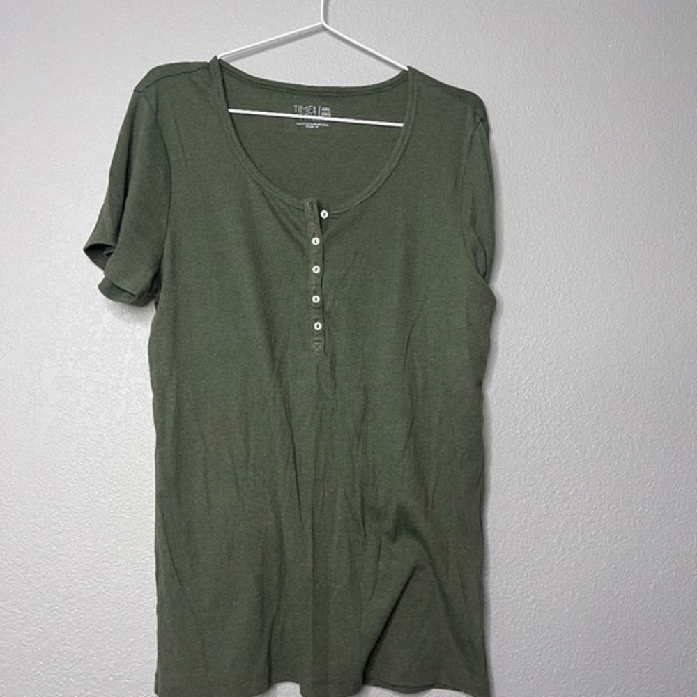 Time and Tru Olive Green Short Sleeve Henley